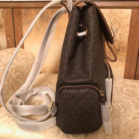 NWT Michael Kors Abbey Cargo Backpack Brown/Acorn - Picture 10 of 11